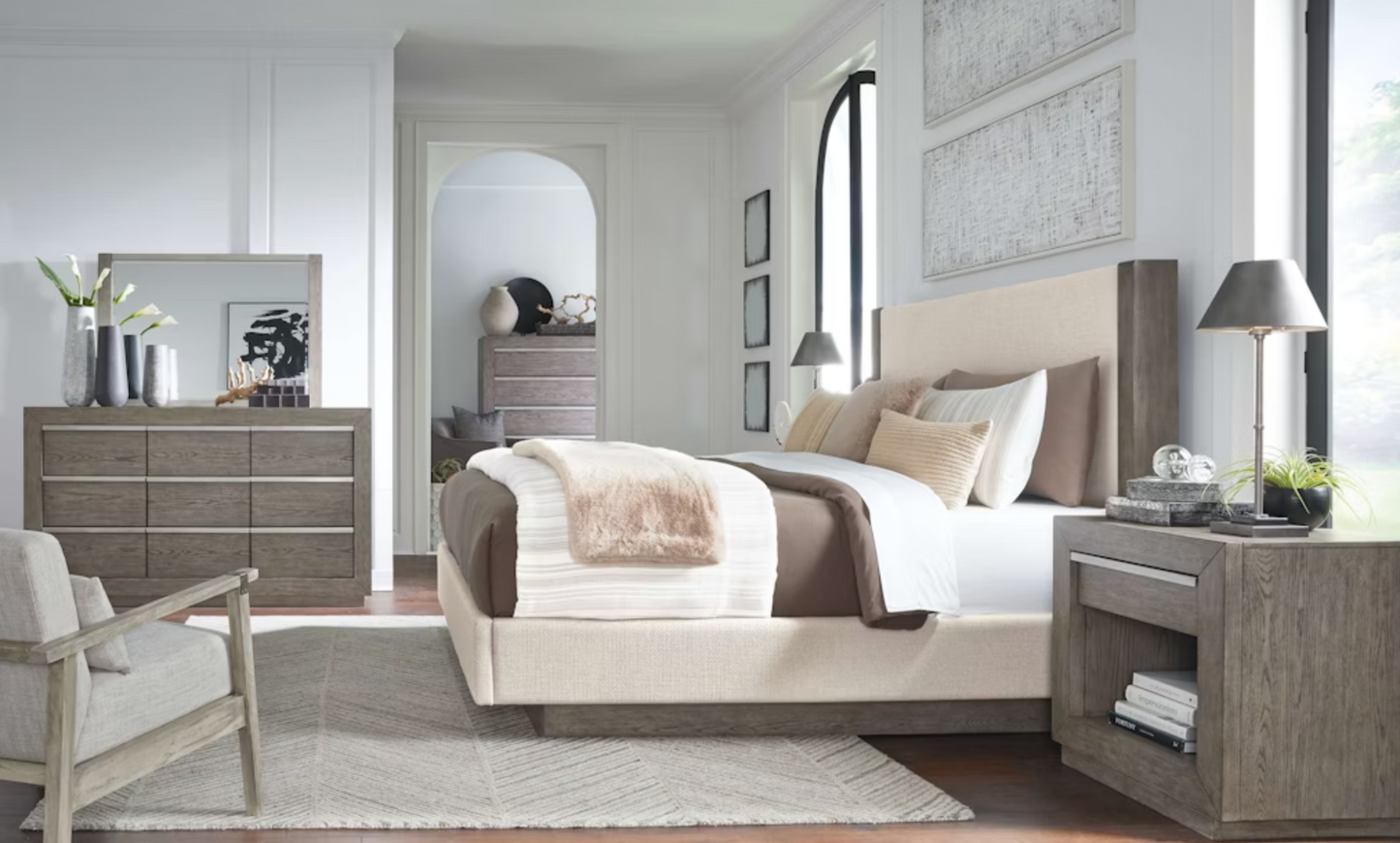 Anibecca Queen Bed w/ Dresser, Mirror & Night Stand