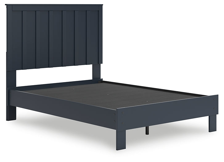 Simmenfort  Platform Bed