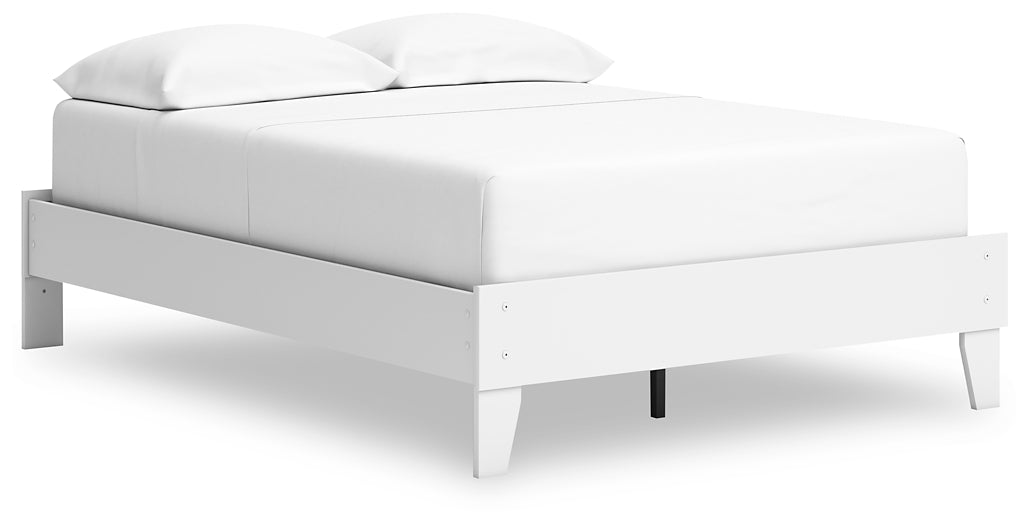 Hallityn Full Platform Bed with Dresser and 2 Nightstands