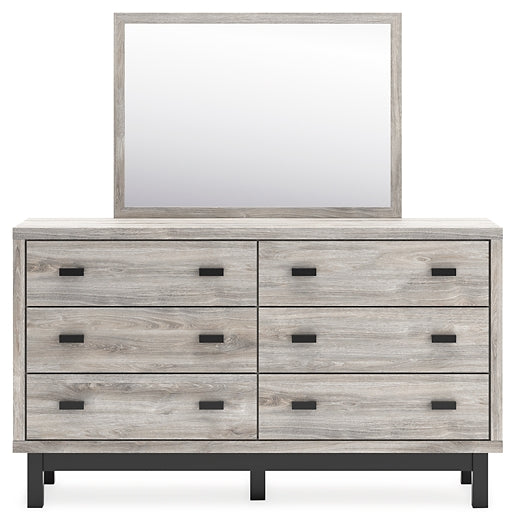 Vessalli Queen Panel Headboard with Mirrored Dresser